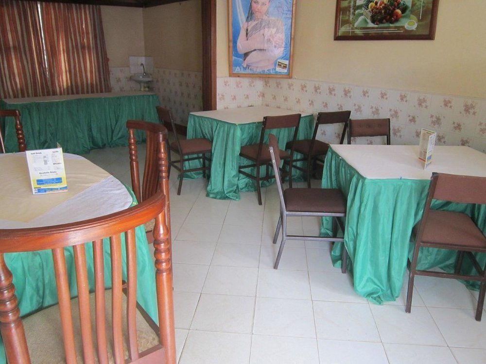 Keba Inn Lyamutundwe Экстерьер фото