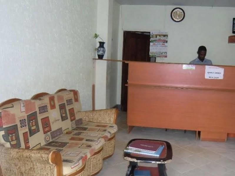 Keba Inn Lyamutundwe Экстерьер фото