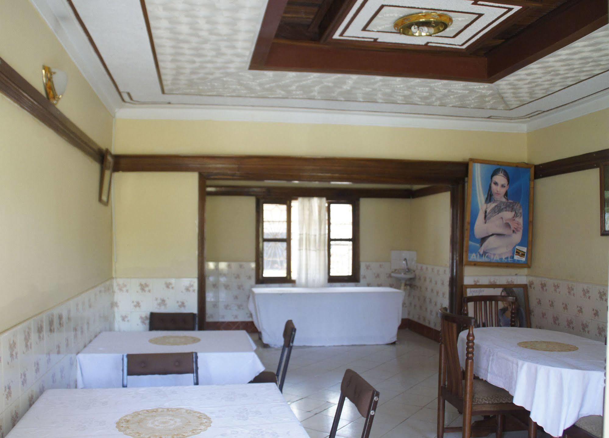 Keba Inn Lyamutundwe Экстерьер фото