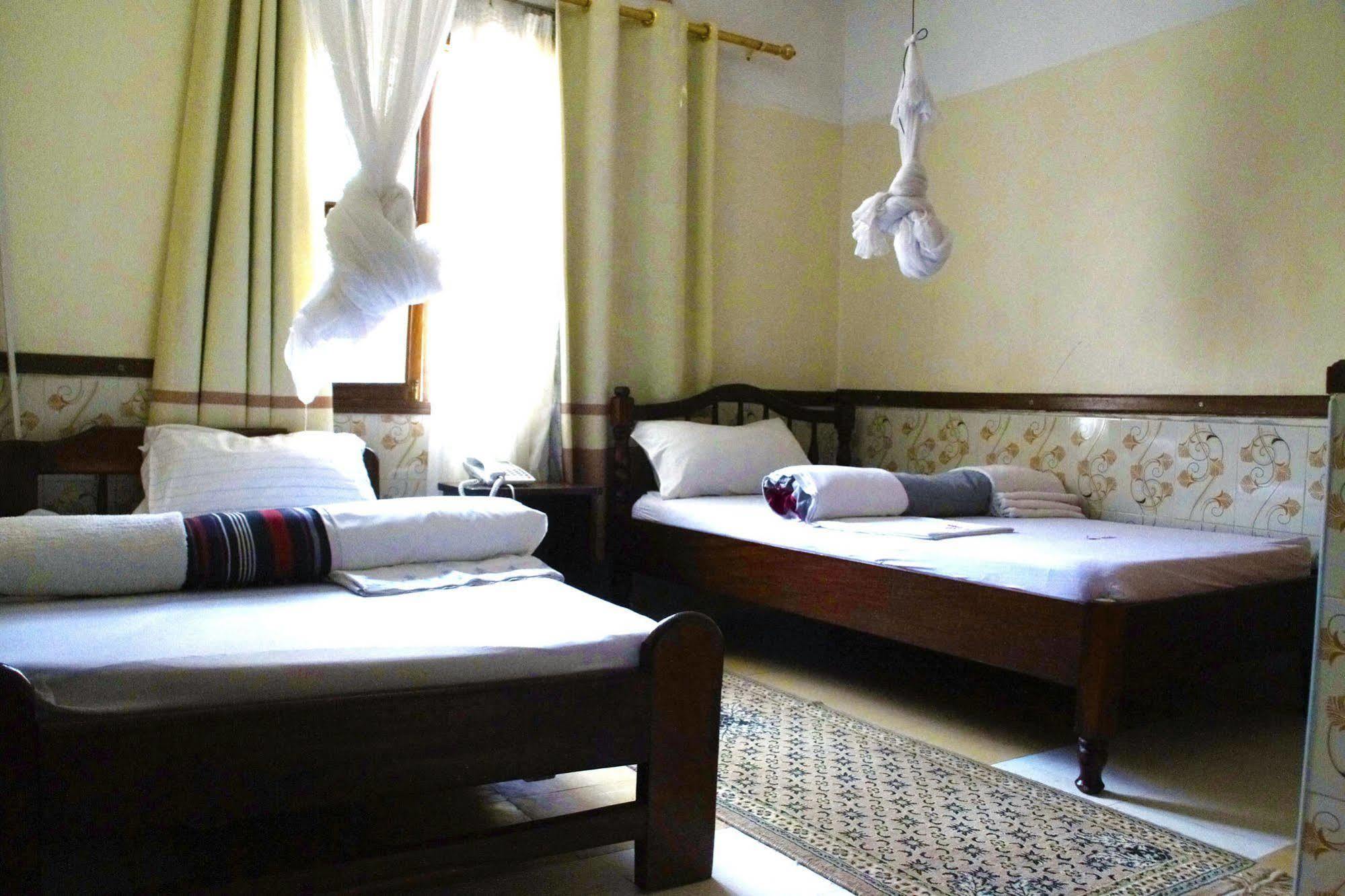 Keba Inn Lyamutundwe Экстерьер фото