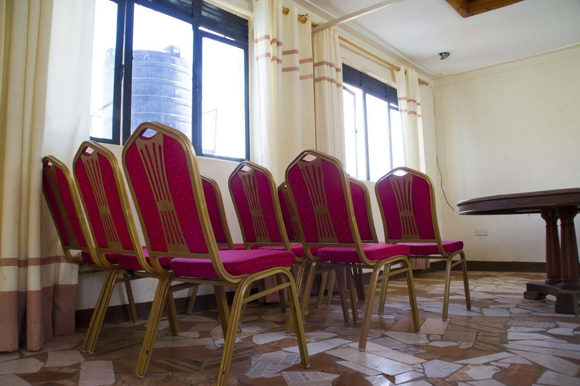 Keba Inn Lyamutundwe Экстерьер фото